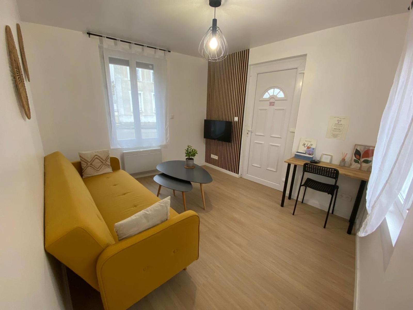Appartements Pacy-Sur-Eure エクステリア 写真